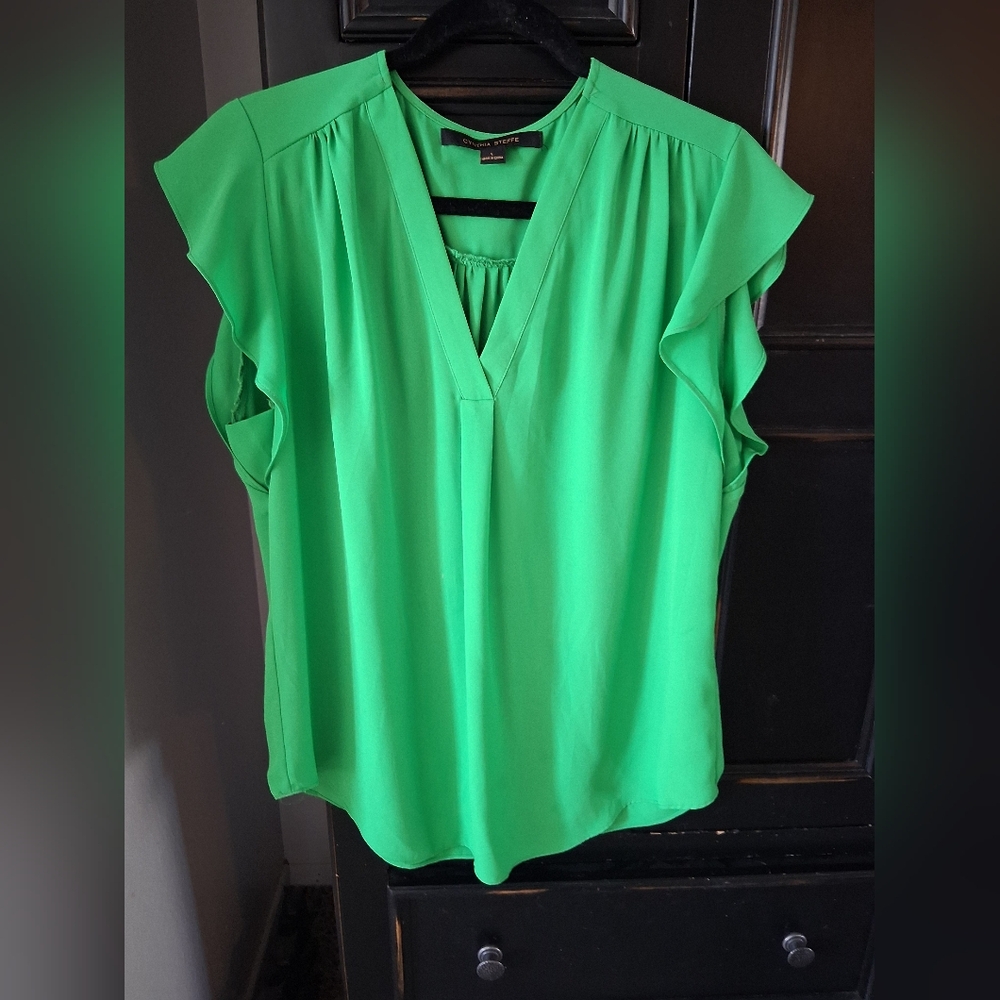 Cynthia Steffe Bright Green Ruffle Sleeve Blouse